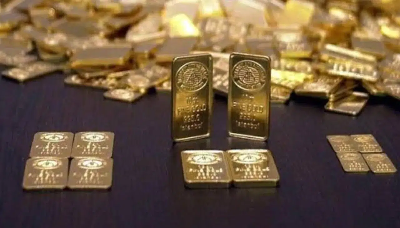 Altın fiyatı düşüş yaşayarak kilogramda 6 milyon 141 bin liraya geriledi