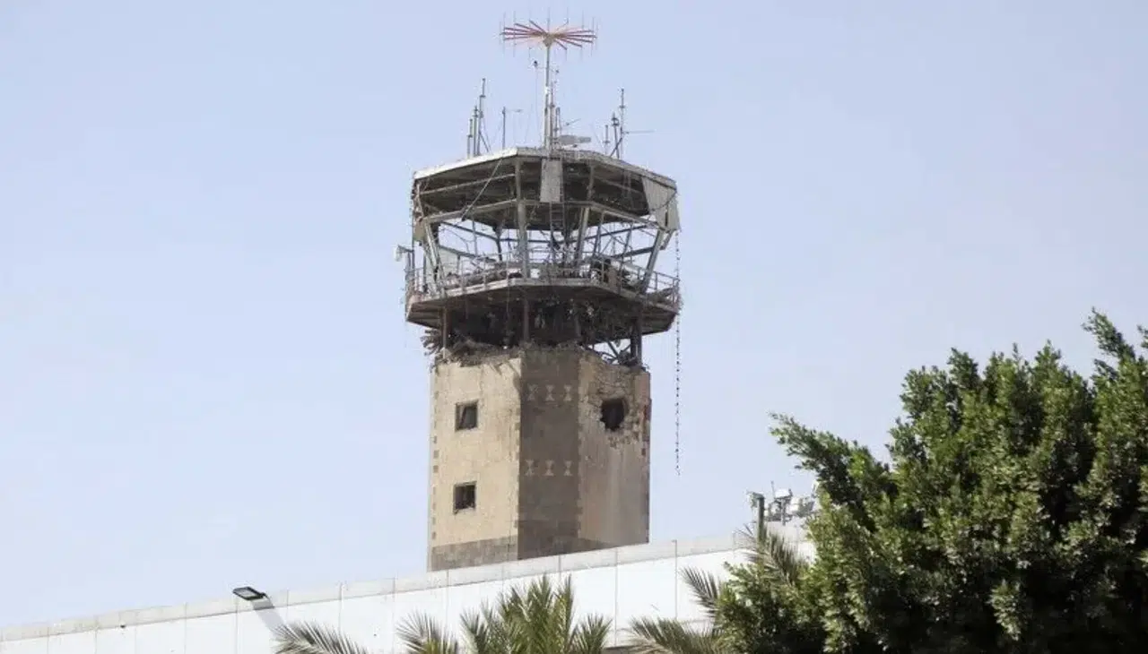 Yemen'de ateşkes hattı çöktü: Sana Havalimanı bombalandı!