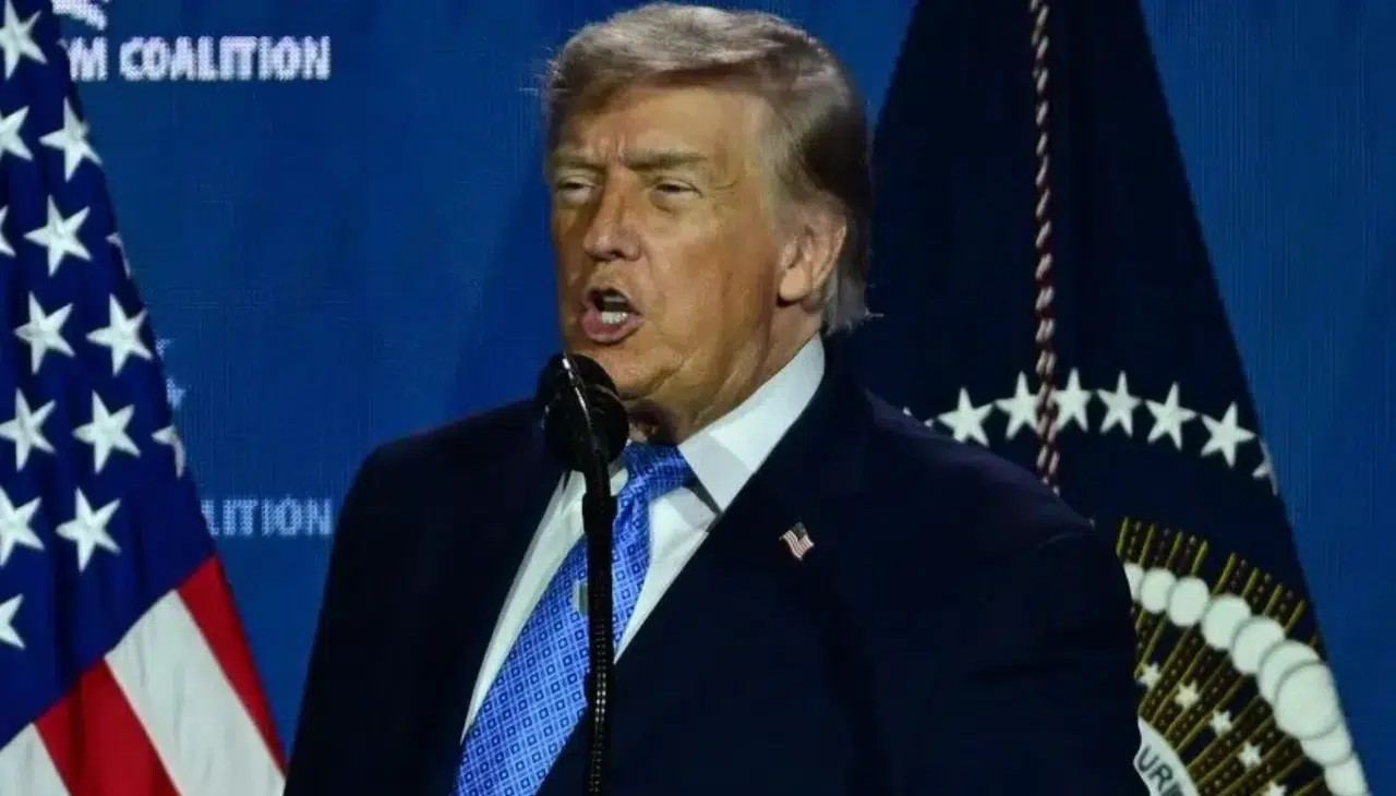 'İran’a yas izni verdik!' Trump’tan Güney Dakota’da çok konuşulacak sözler