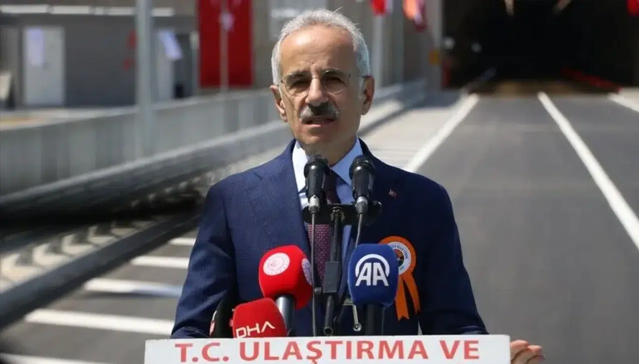 Müjdeyi Bakan Uraloğlu verdi: Yalova-Armutlu Yolu hizmete açıldı