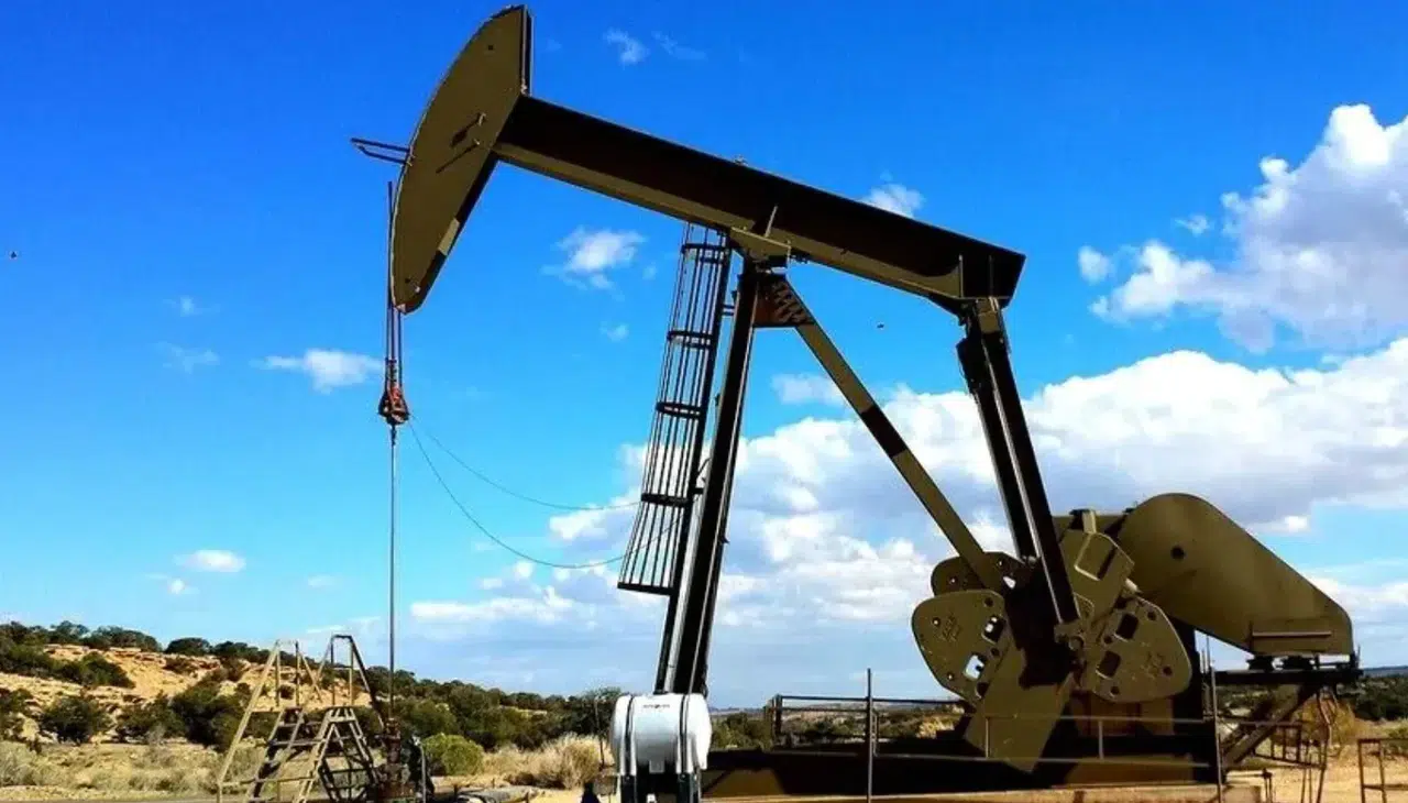 Orta Doğu’da kritik anlaşma: Savaş primini kaybeden Brent petrolde son durum