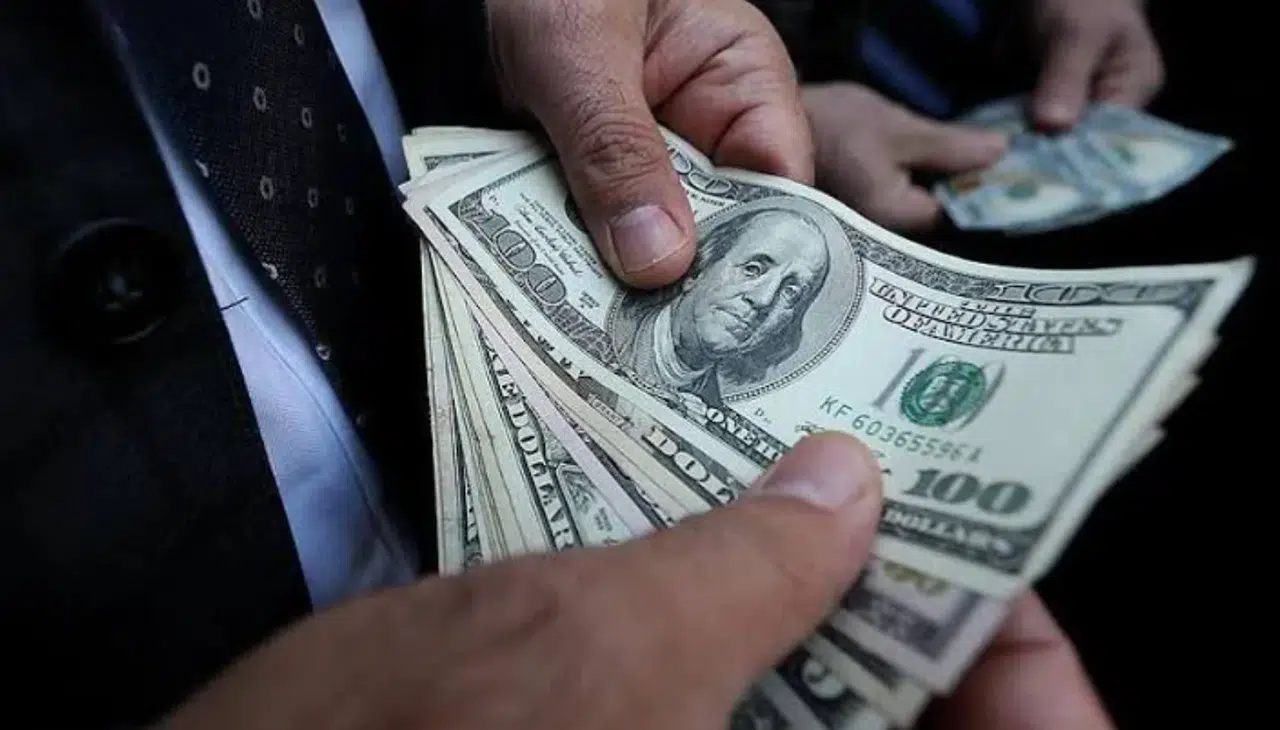 Dolar/TL 47 seviyesini aşarak işlem görmeye devam ediyor