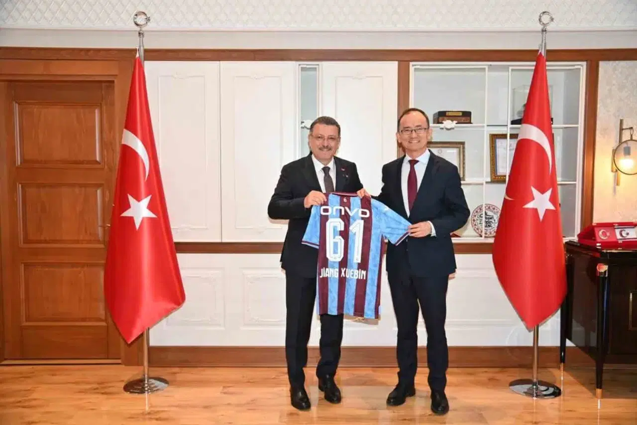 Çin'in Ankara Büyükelçisi Jiang Xuebin, TTSO'yu ziyaret etti ve işbirliklerini görüştü