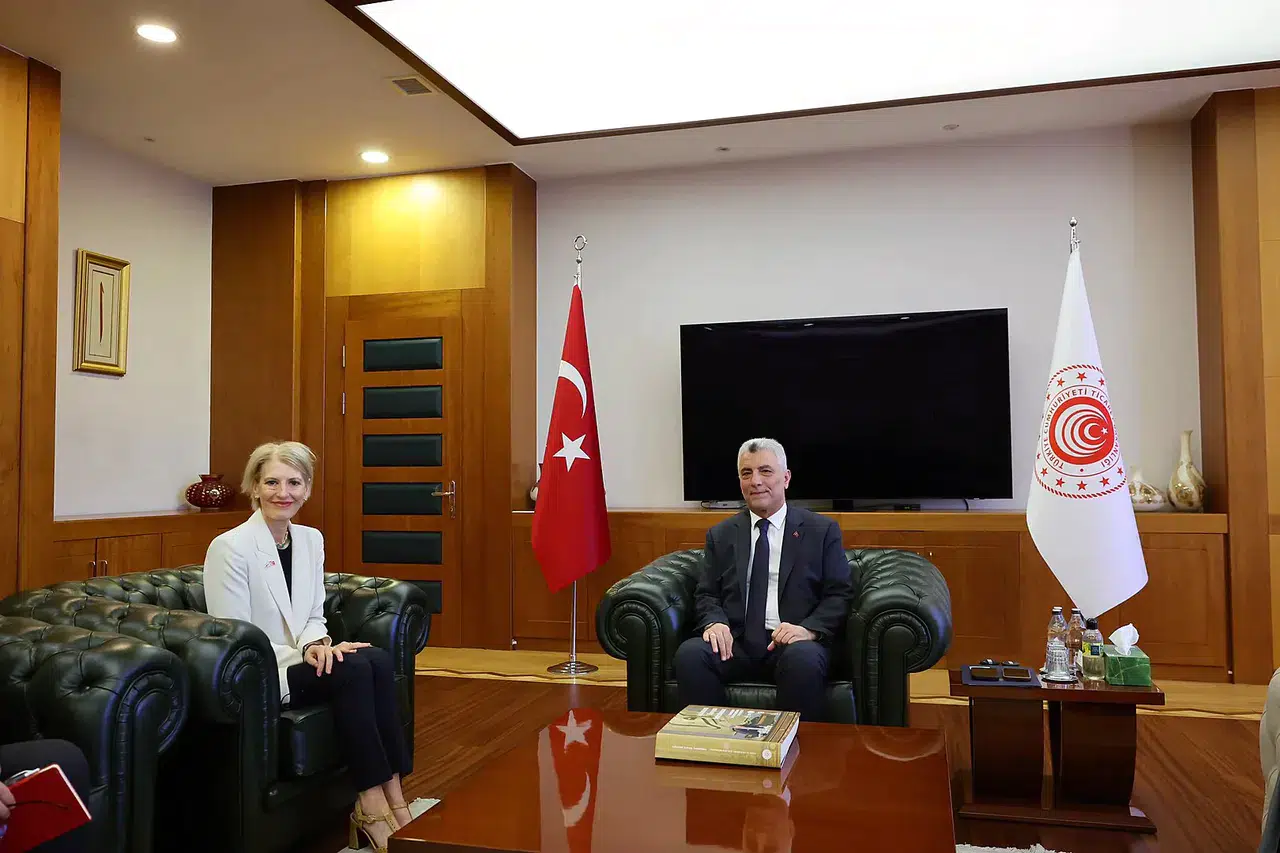 Ticaret Bakanı Bolat, Birleşik Krallık Büyükelçisi Jill Morris ile görüştü