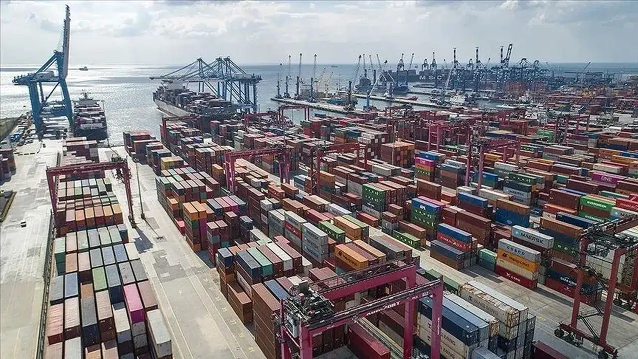 İstanbul ihracatçı birlikleri yılın ilk yarısında 6 milyar 450 milyon dolar ihracat gerçekleştirdi