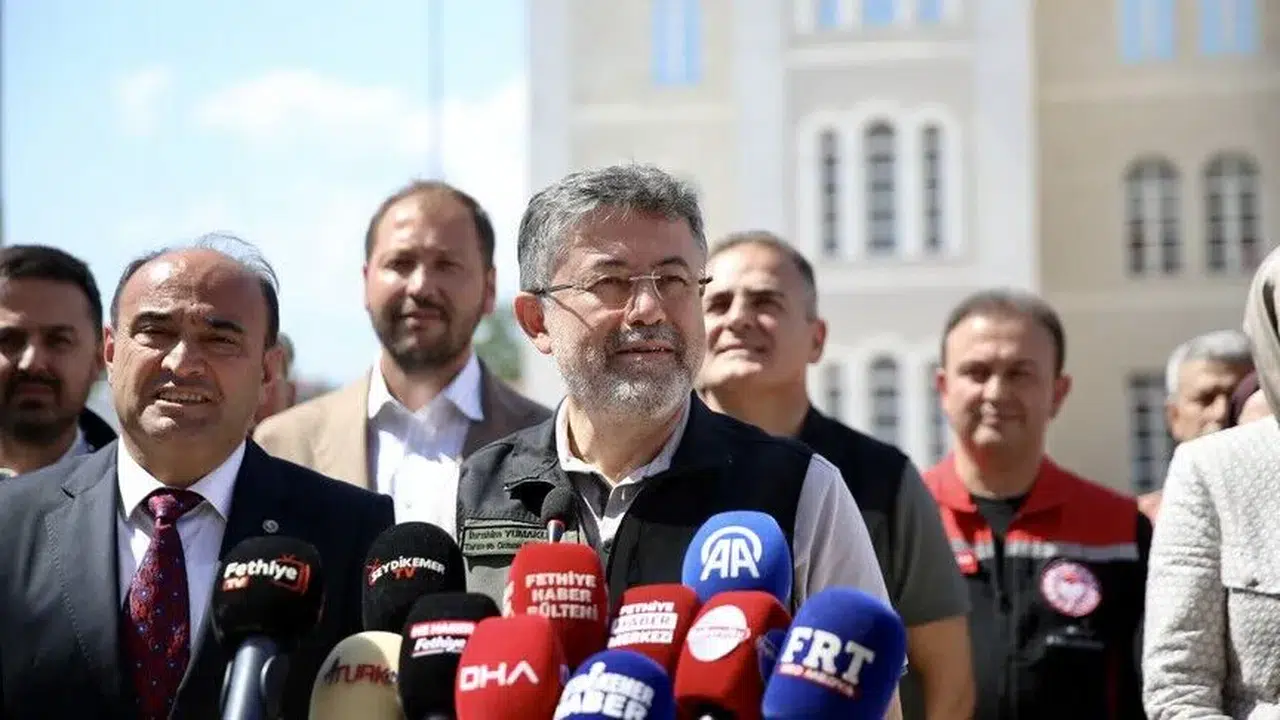 Bakan Yumaklı, biyolojik mücadele tesisinde sürdürülebilir tarım vurgusu yaptı