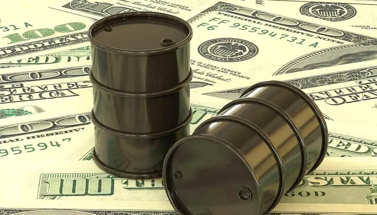 Brent petrol varil fiyatı 99,63 dolara geriledi
