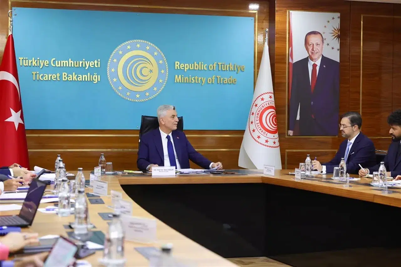Ticaret Bakanı Bolat, Brezilya sermayeli şirketlerin temsilcilerini ağırladı