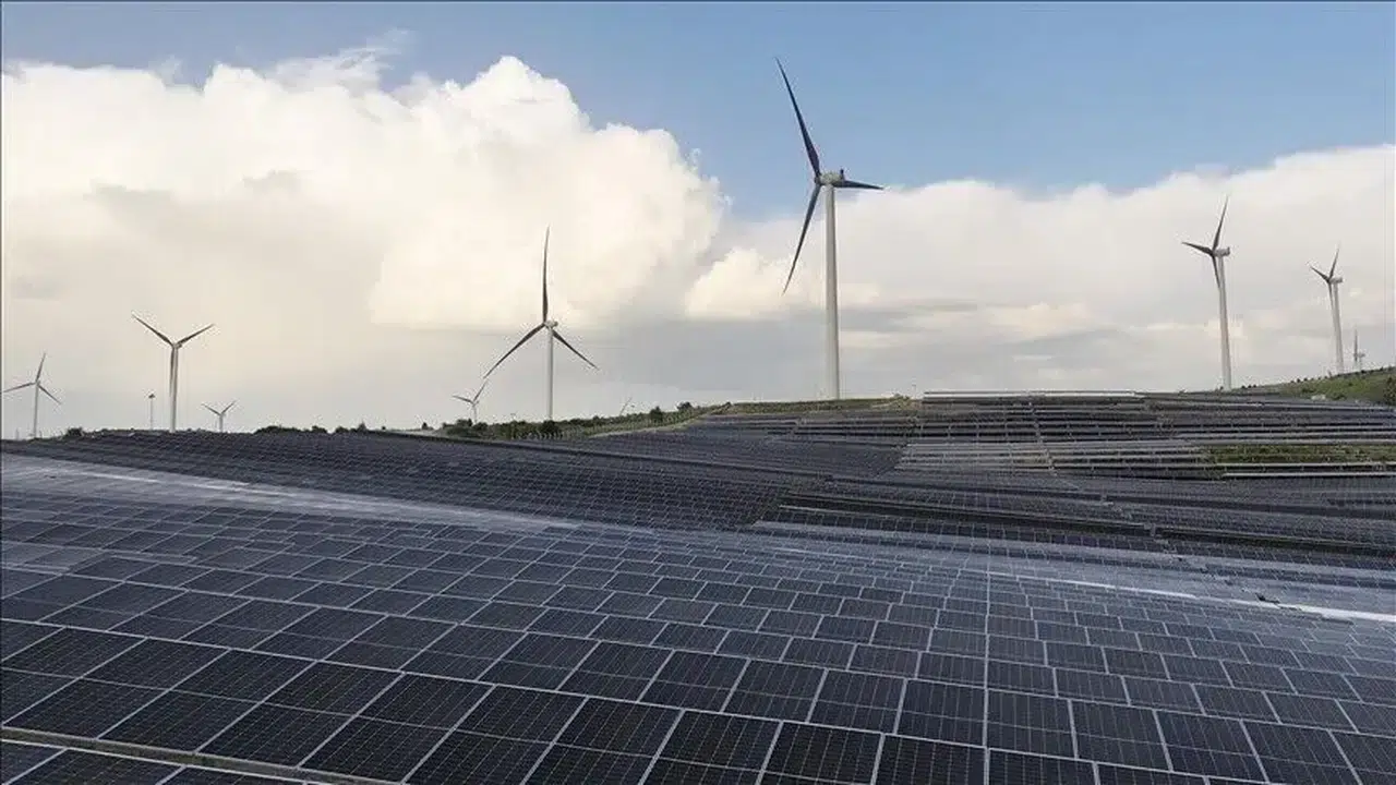 Türkiye'nin elektrik kurulu gücü 126 bin megavatı geçti