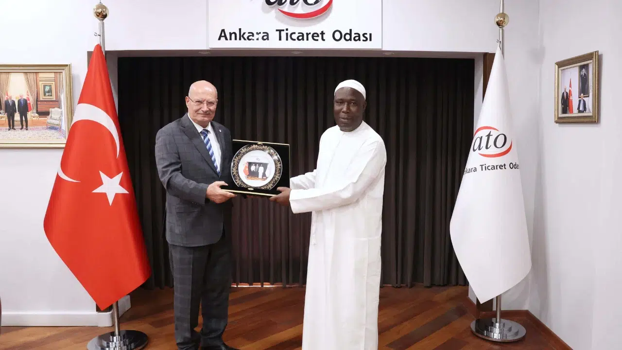 Türkiye ve Uganda ekonomik işbirliği için adımlar atıyor