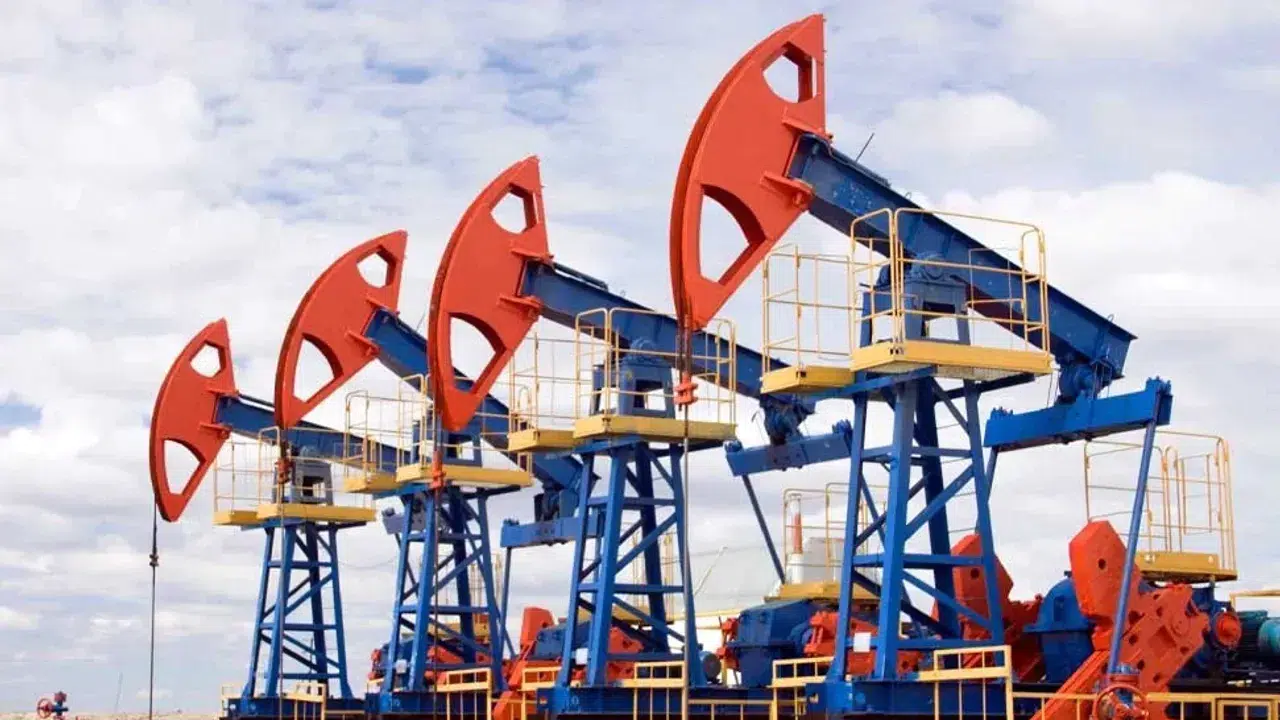 Uluslararası petrol piyasalarında Brent petrol fiyatları yükseliyor