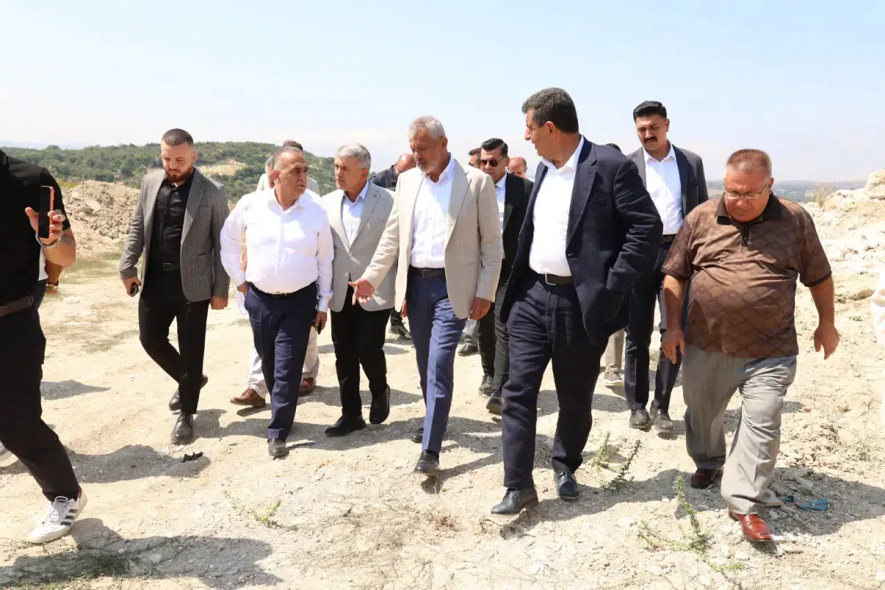 Başkan Öntürk, Altınözü'nün geleceğine değer katacak projeleri inceledi