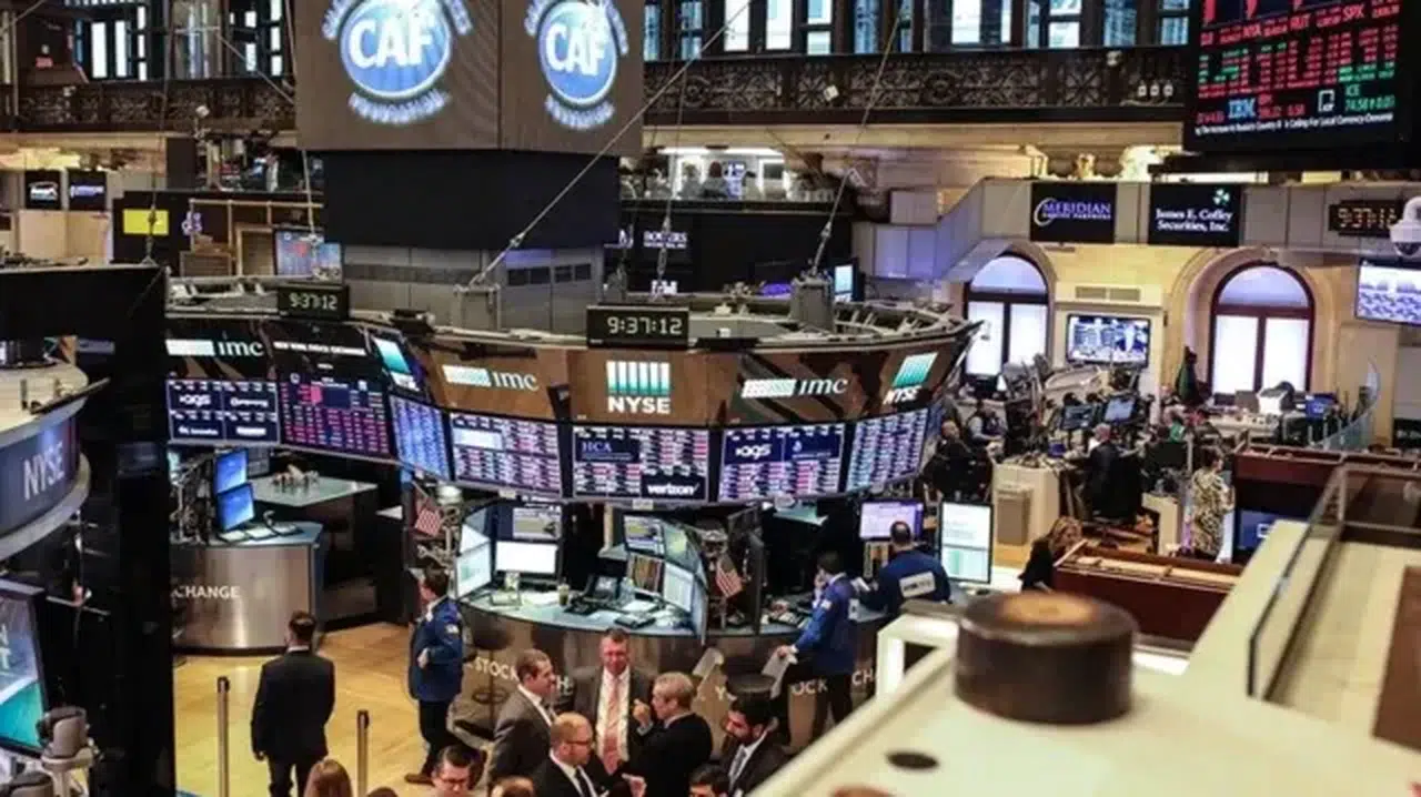 New York borsası jeopolitik endişelerle karışık açıldı