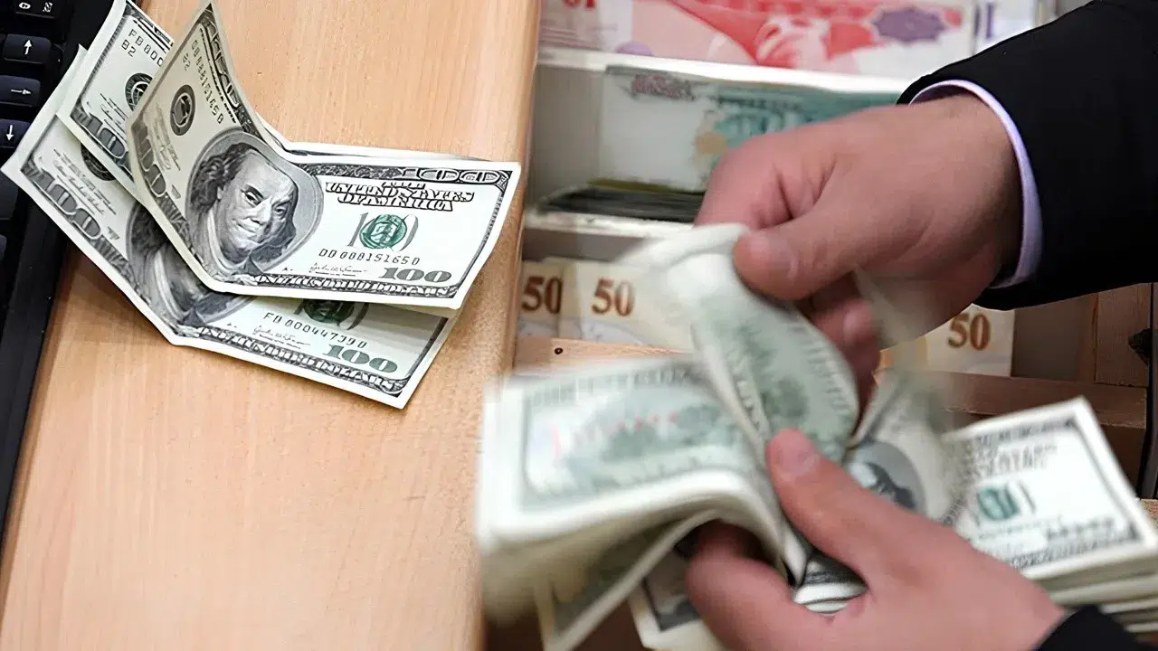 Döviz fiyatlarında yeni haftanın başlangıcı: Dolar ve avro ne kadar?
