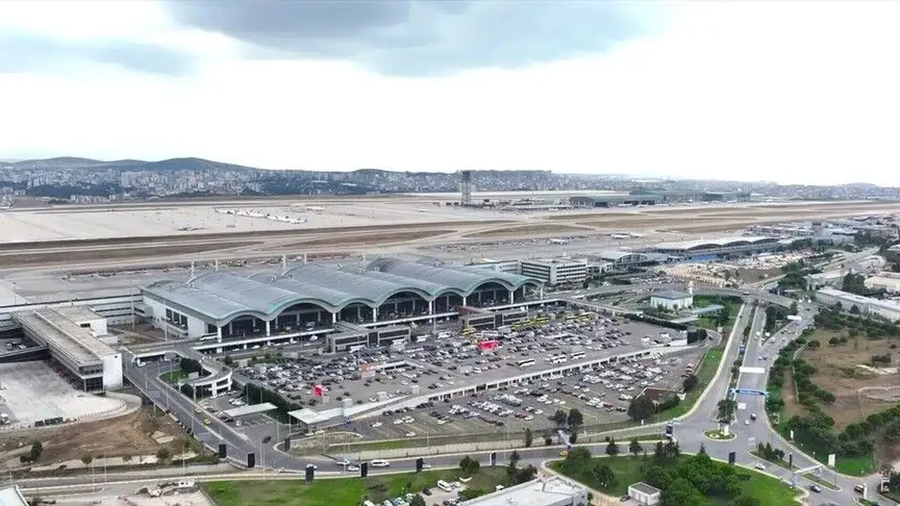 Sabiha Gökçen’den tüm zamanların yolcu ve uçuş rekoru!