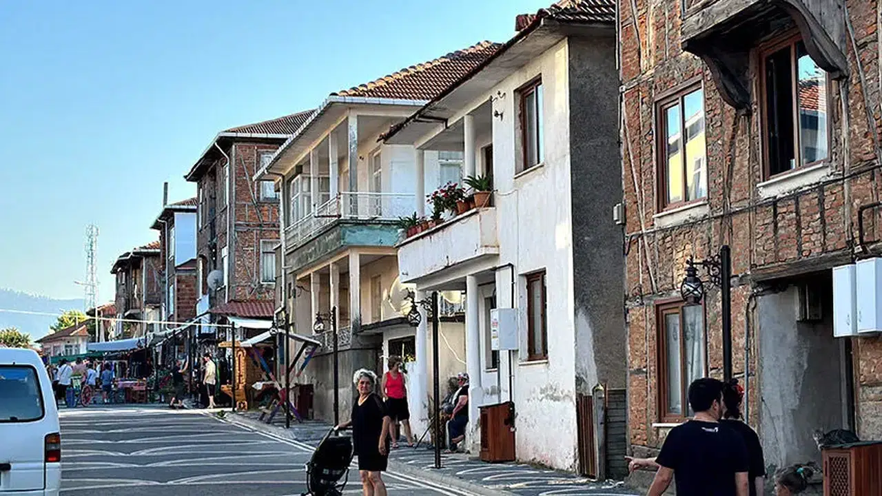 Kadınların emeğiyle renklenecek: Akçakoca'nın tarihi mahalle çarşısı