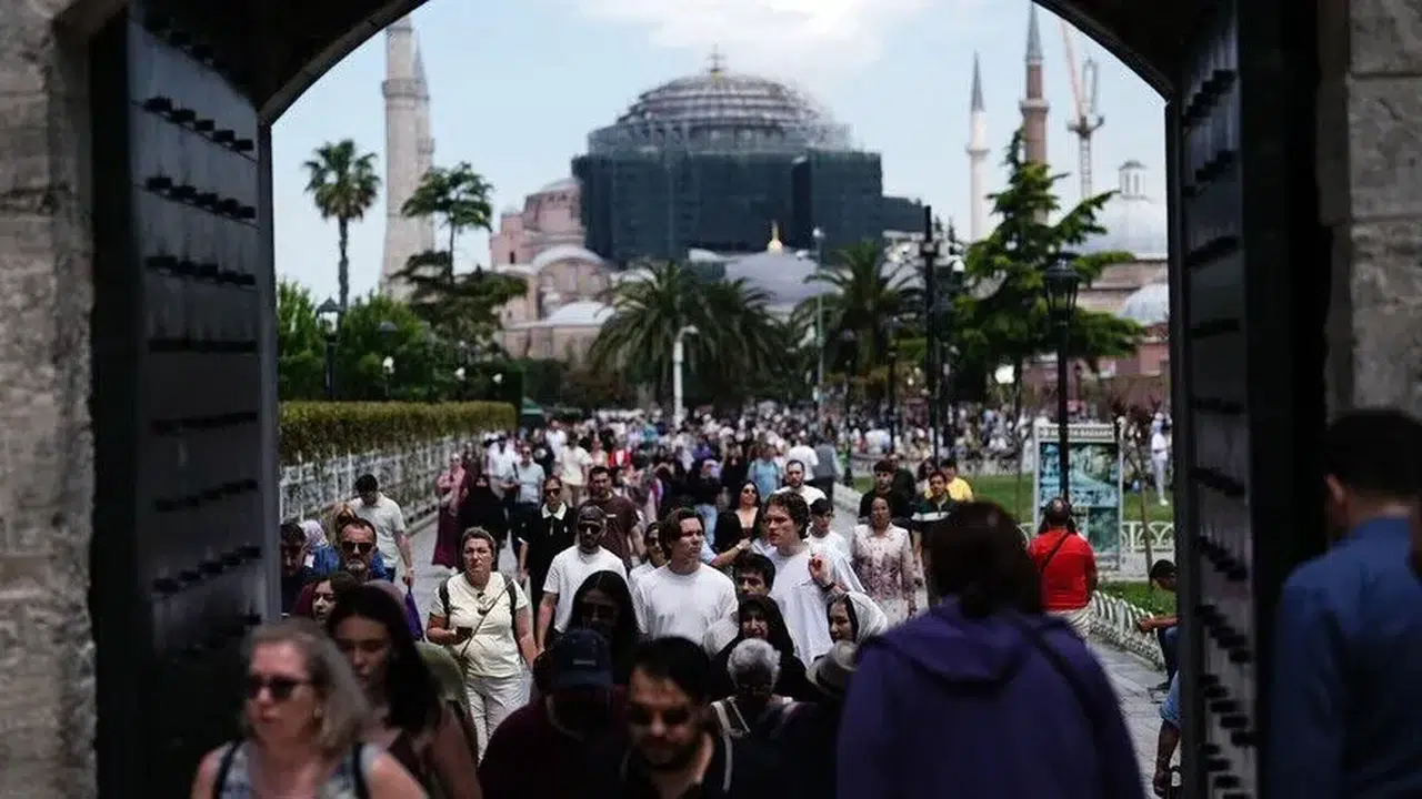 Yerli lezzetler turistlerin gözdesi oldu: Yeme içme harcamaları 6 milyar doları aştı