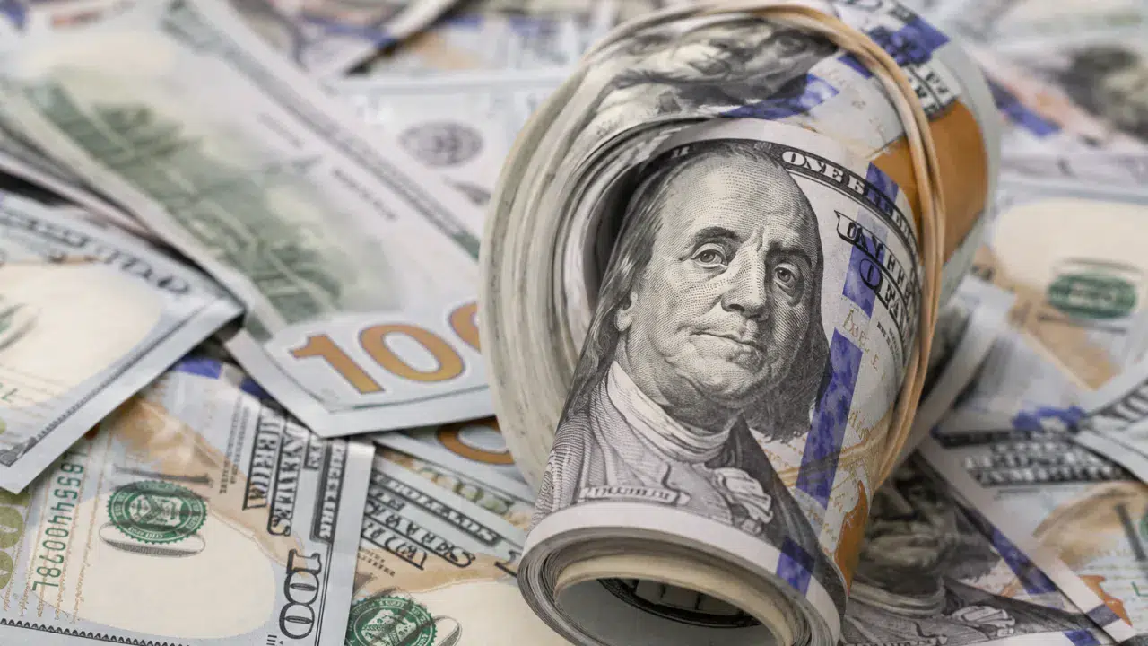 Döviz piyasalarında hareketlilik: Dolar/TL 48,26 seviyesinde