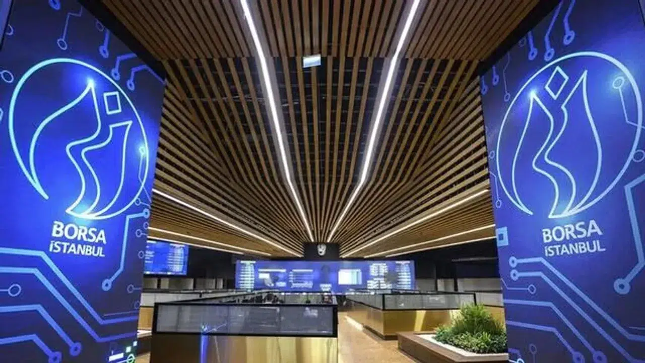 Borsa İstanbul'da ilk yarıda hafif yükseliş: BIST 100 14.589,30 puanda