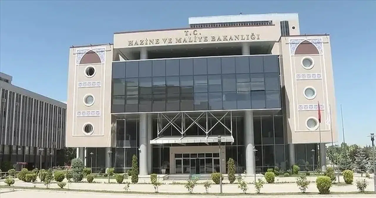 Hazine iki ihale ile toplam 79,1 milyar lira borçlandı