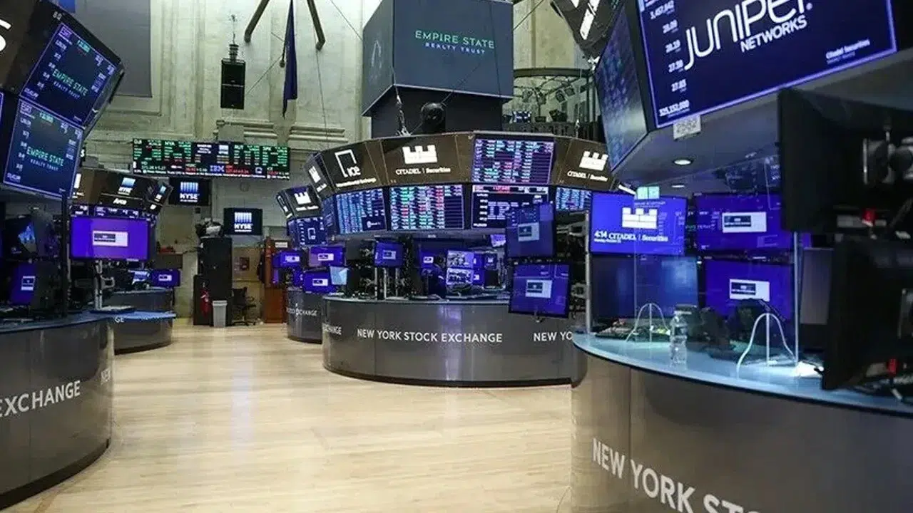 Fed'in faiz artışı sonrası New York borsasında düşüş yaşandı