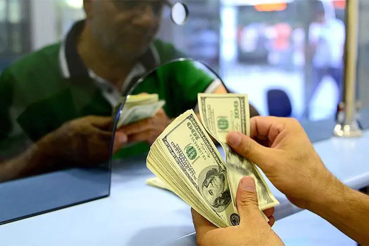 Dolar/TL, 48,80 seviyesinde işlem görmeye devam ediyor