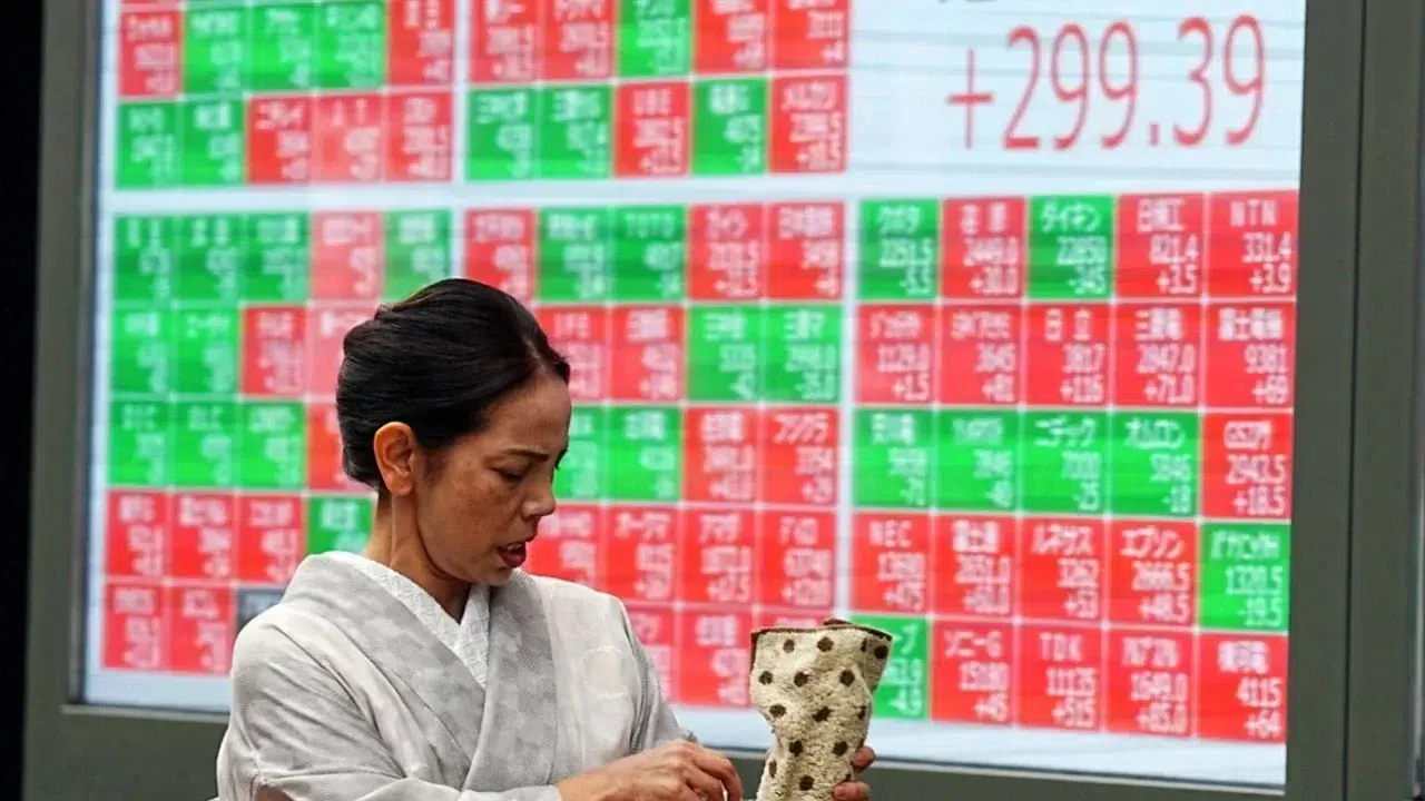 Asya borsaları Japonya hariç düşüşte, enerji ve tahvil endişeleri sürüyor