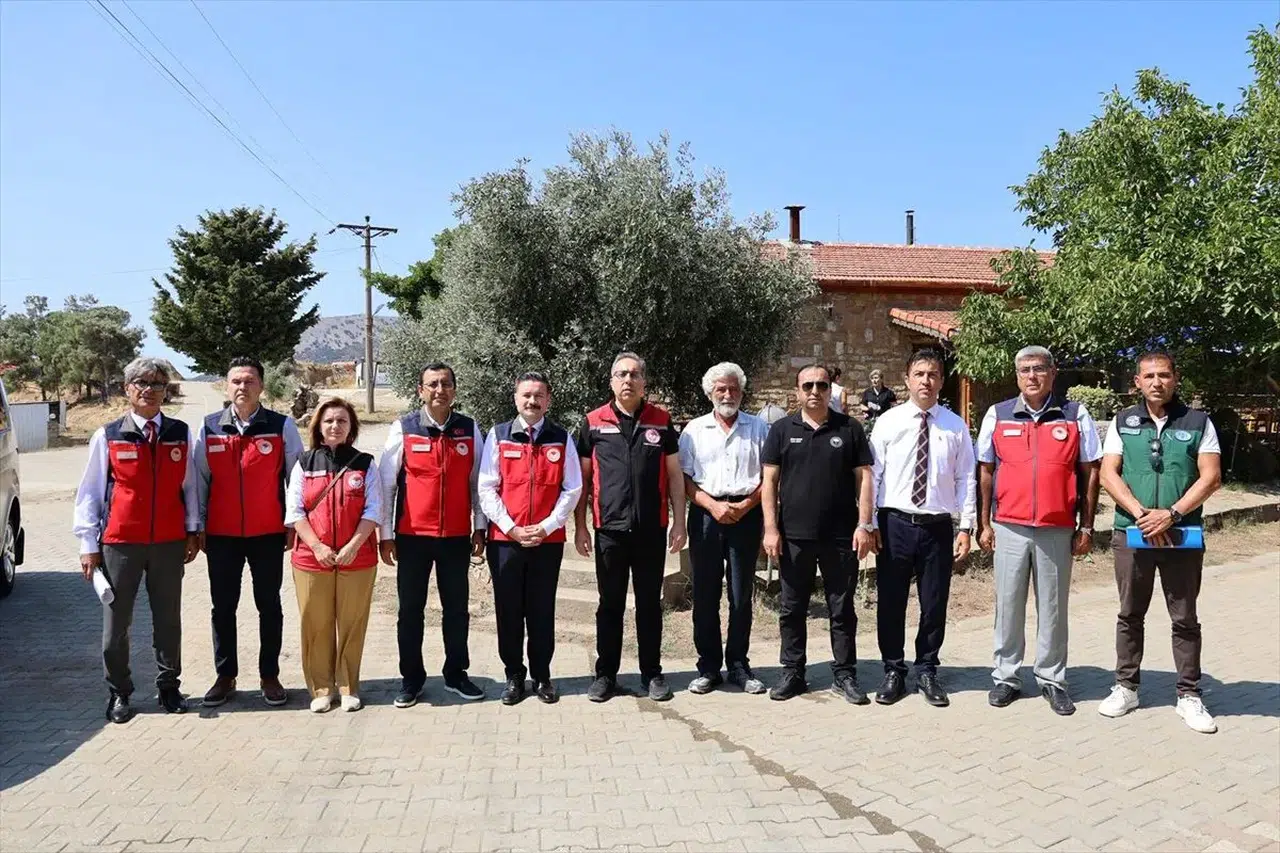 Gökçeada'da tarımsal kalkınma için hasat etkinliği: Bakan Yardımcısı Gümen organik üretimi inceledi