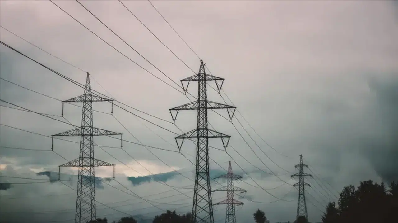 Almanya'da enerji sabotajları nedeniyle güvenlik önlemleri artırıldı