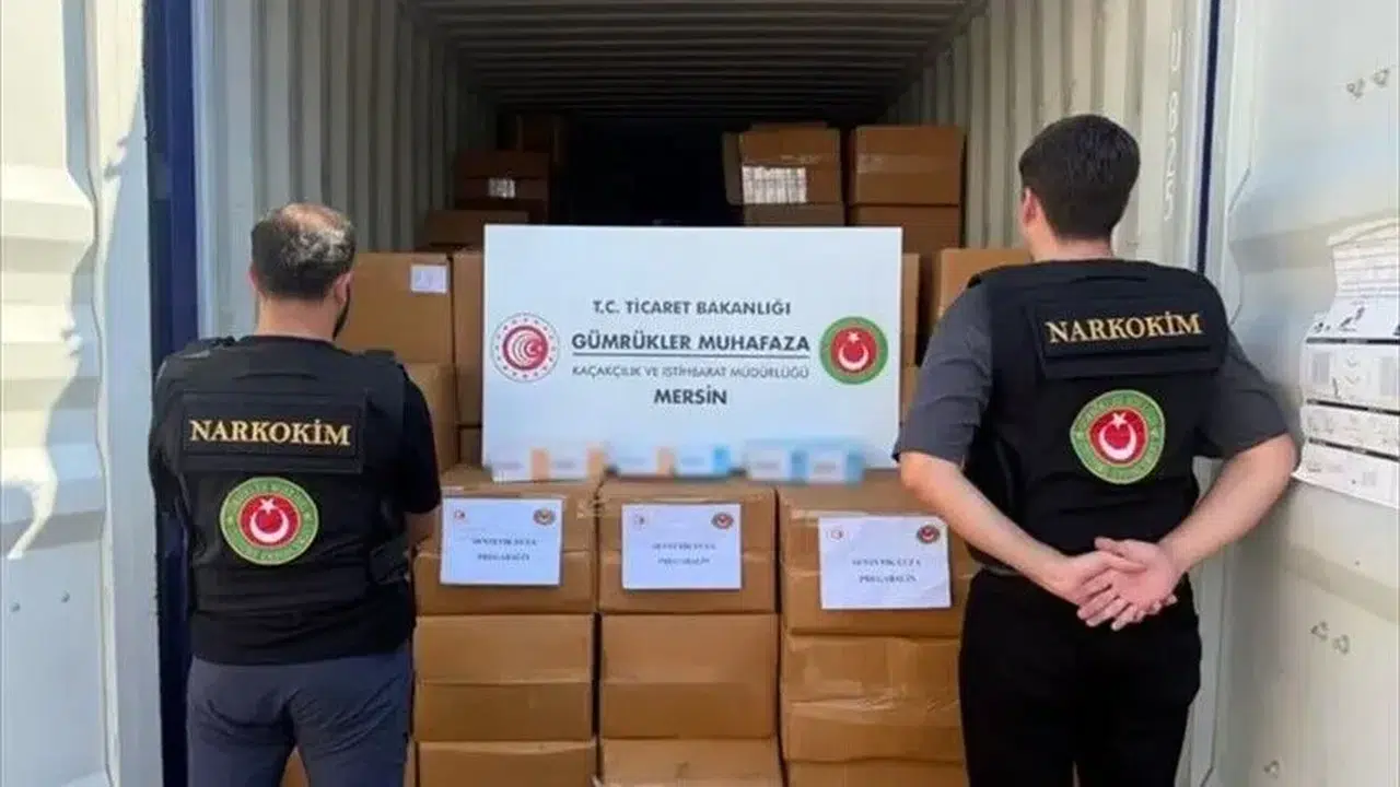Mersin Limanı’nda dev operasyon: Tonlarca yasa dışı ilaç ele geçirildi!