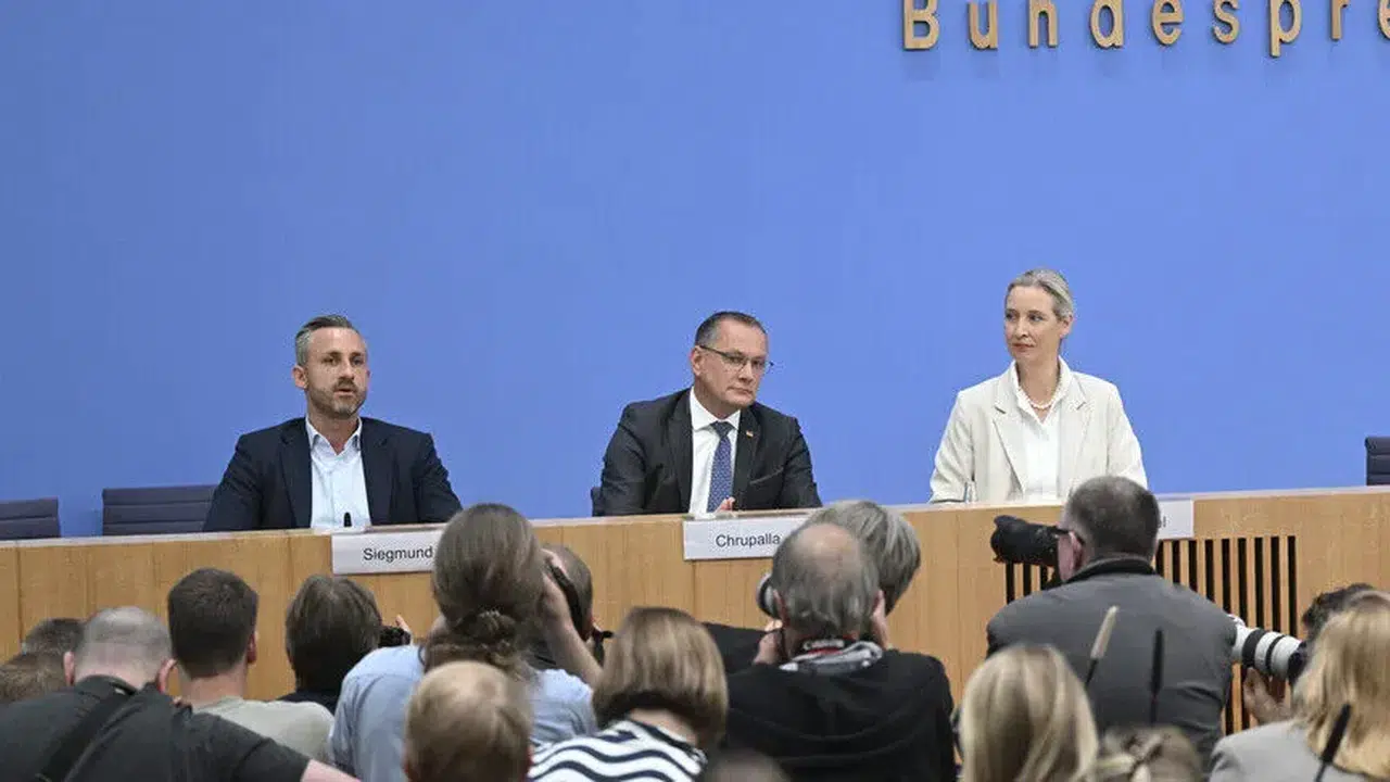 AfD Zaferinin ardından gözler Berlin ve Mecklenburg-Vorpommern’de!