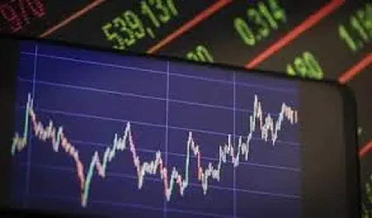 Yatırım haftasında borsa yükseldi, altın değer kaybetti