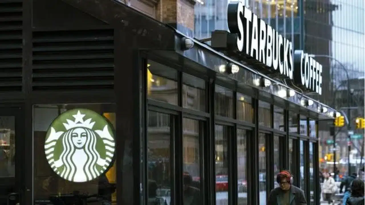 Starbucks, Kuzey Amerika'da 250 kahve mağazasını kapatacak