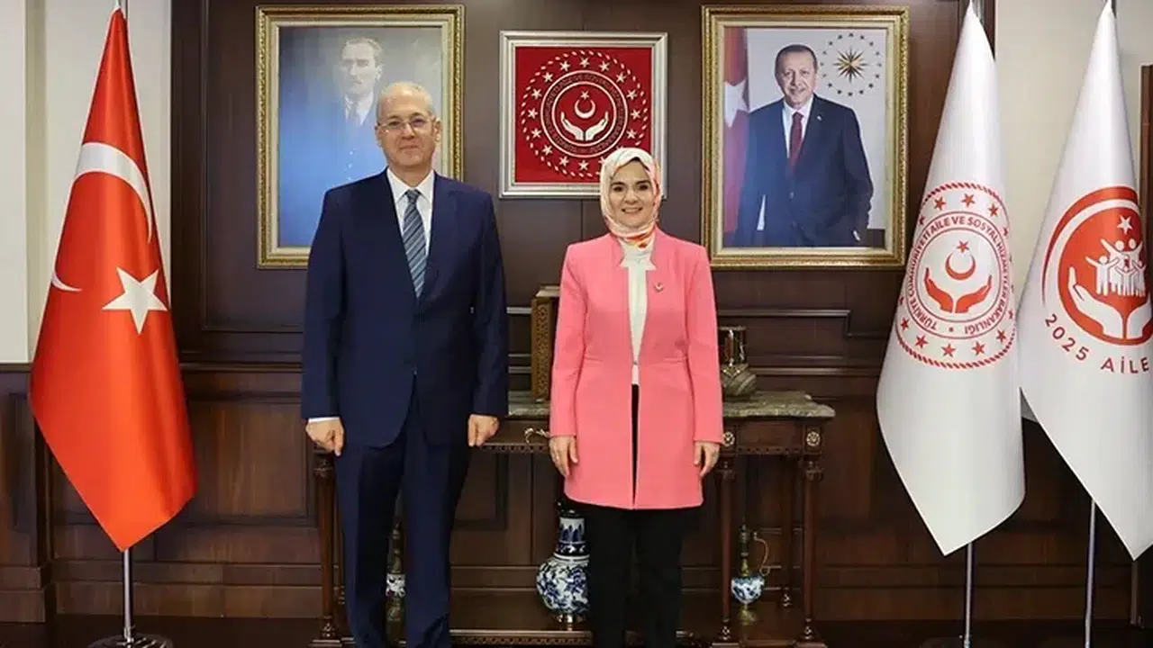 Bakan Uraloğlu, Mısır'ın Ankara Büyükelçisi el Sheikh ile görüştü