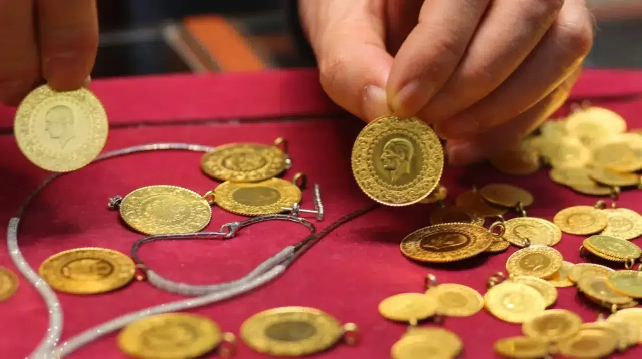 Gram altın 6 bin 780 lira ile güne başladı