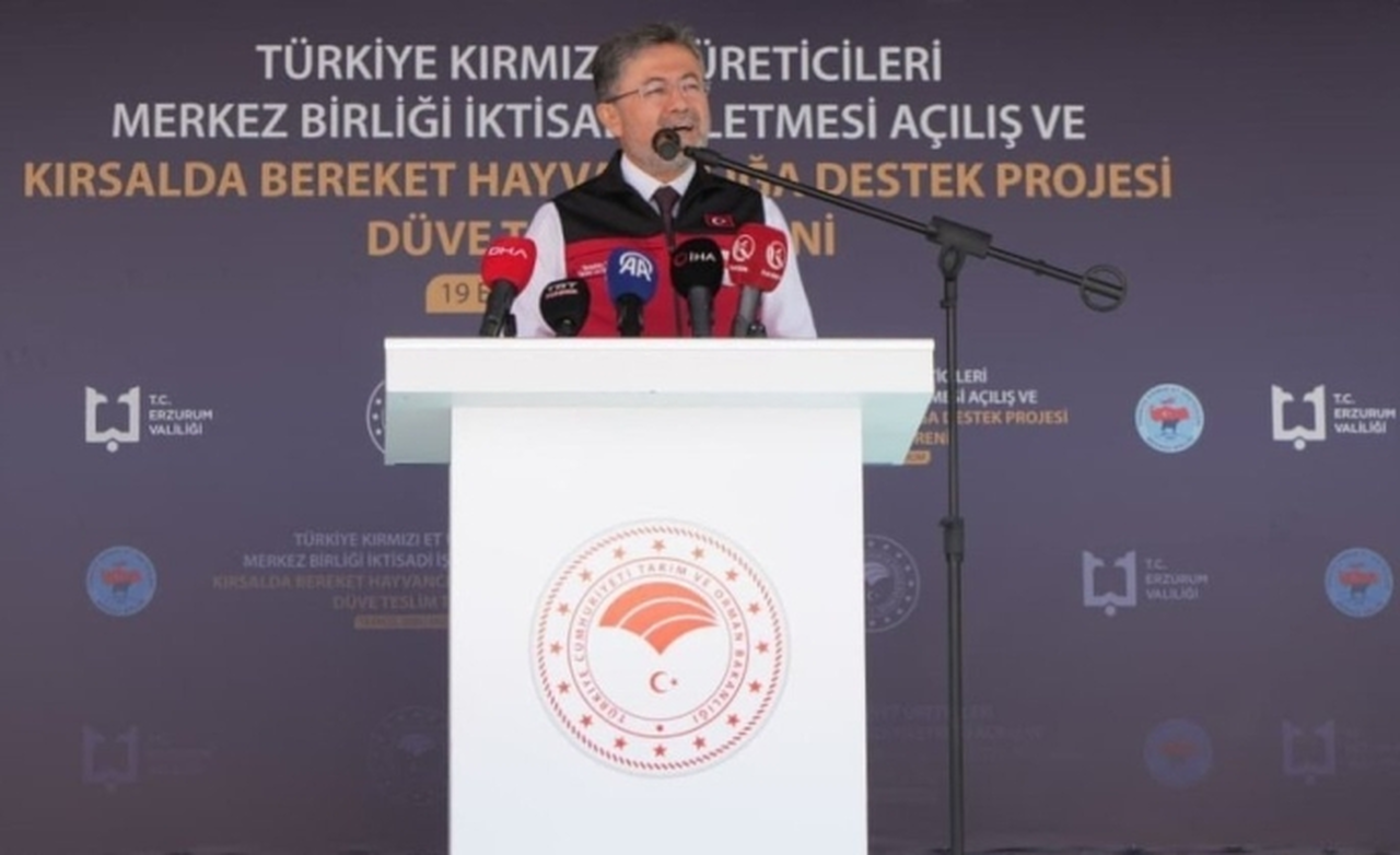 Tarım Bakanı Yumaklı, aşı ve kimliklendirme ücretlerinin kaldırıldığını duyurdu