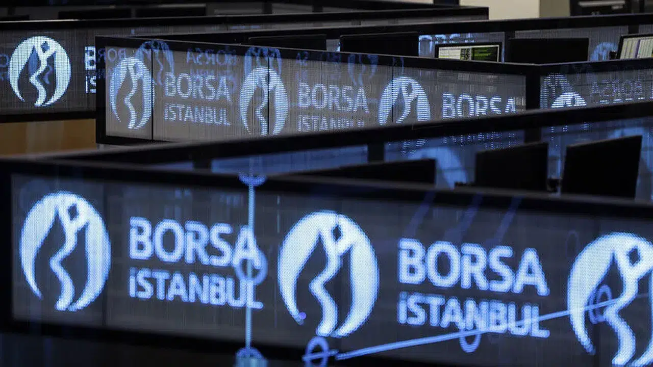 Borsa İstanbul'da düşüş sürüyor: BIST 100 ilk yarıda 2,10 değer kaybetti