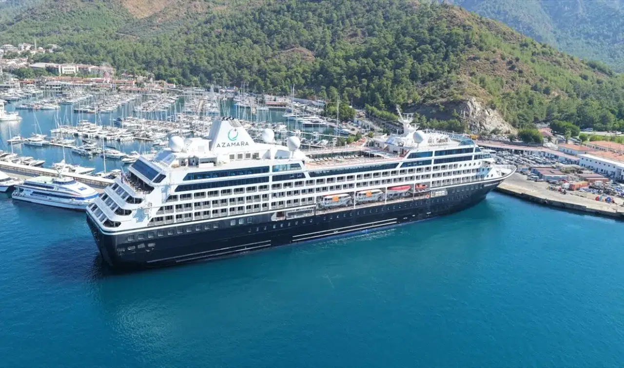Azamara Onward kruvaziyeri Marmaris'e 668 turist getirdi