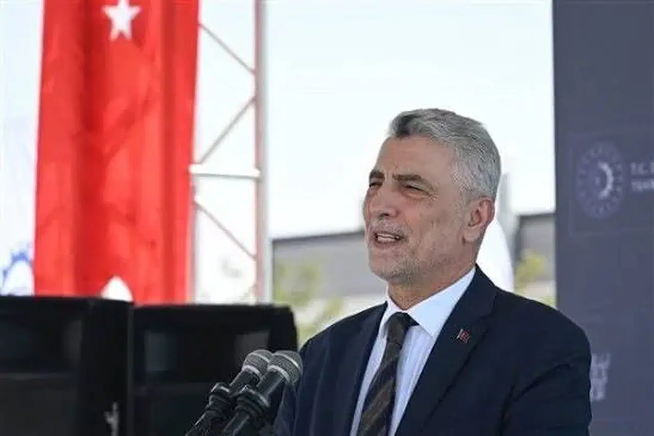 E-ihracatta 6 milyar dolarlık hedef: Ticaret Bakanı Bolat, İstanbul Zirvesi'nde önemli açıklamalarda bulundu