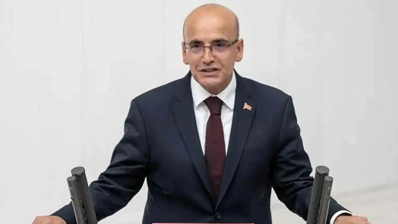 Hazine Bakanı Şimşek, KOBİ kredilerindeki artışı ve gıda fiyatlarının normalleşeceğini açıkladı