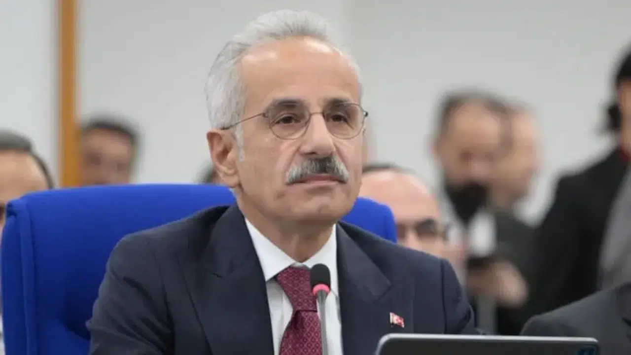 Ulaştırma Bakanı Uraloğlu İstanbul'da yatırım müjdeleri verdi
