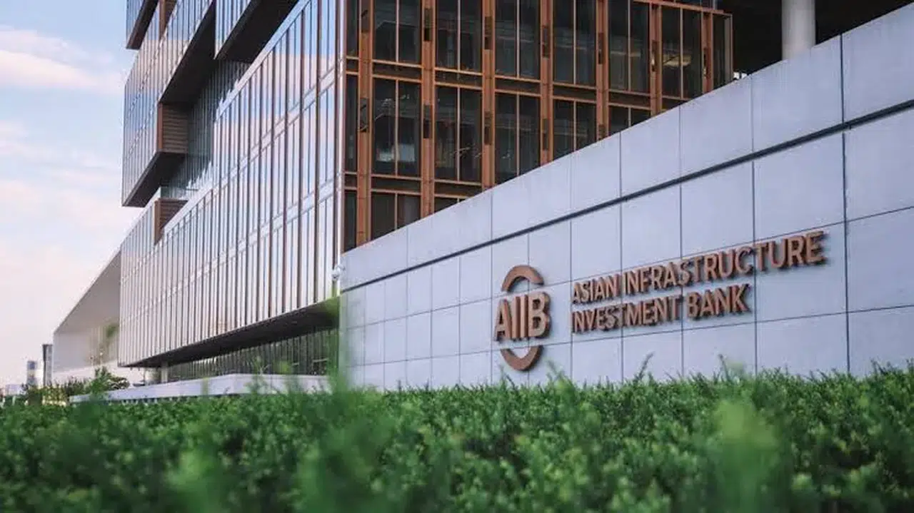Asya Altyapı Yatırım Bankası, Türkiye'ye 75 milyon dolarlık teknoloji yatırımı yapıyor
