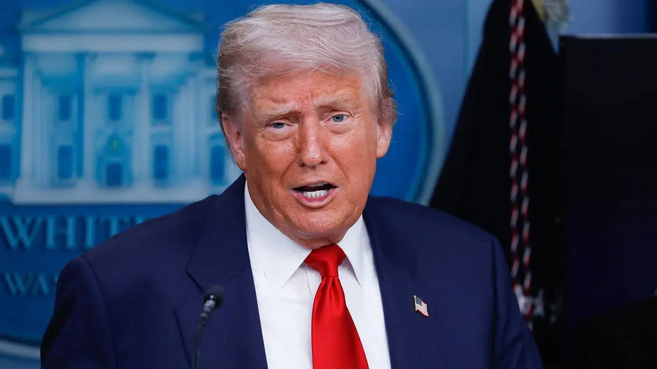 Trump, hayvancılara kendi ürünlerini işleme fırsatı sunan kararnameleri imzaladı