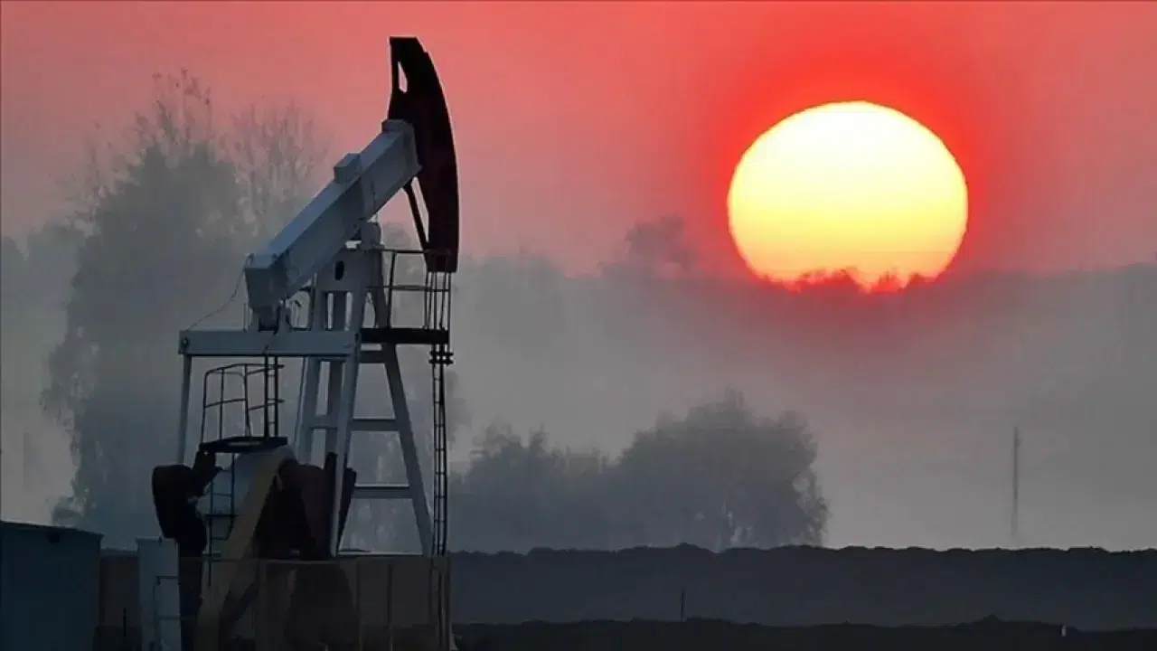 Brent petrol varil fiyatı 94,52 dolara geriledi