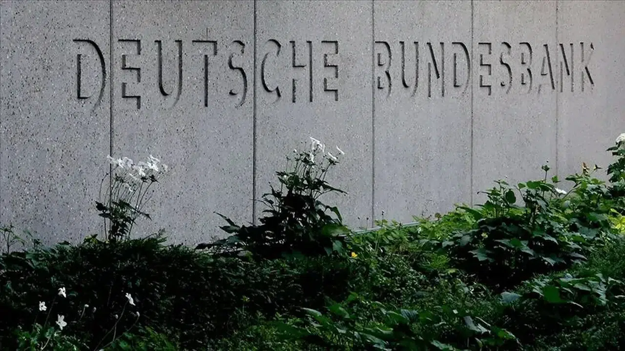 Bundesbank raporu: Almanya'da enflasyon bir süre yüksek kalacak