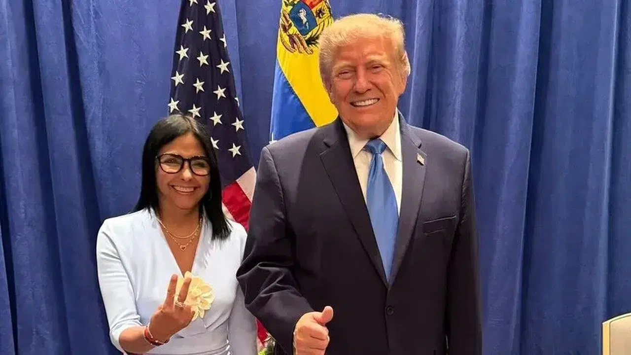 Trump ve Delcy Rodriguez ilk kez masaya oturdu