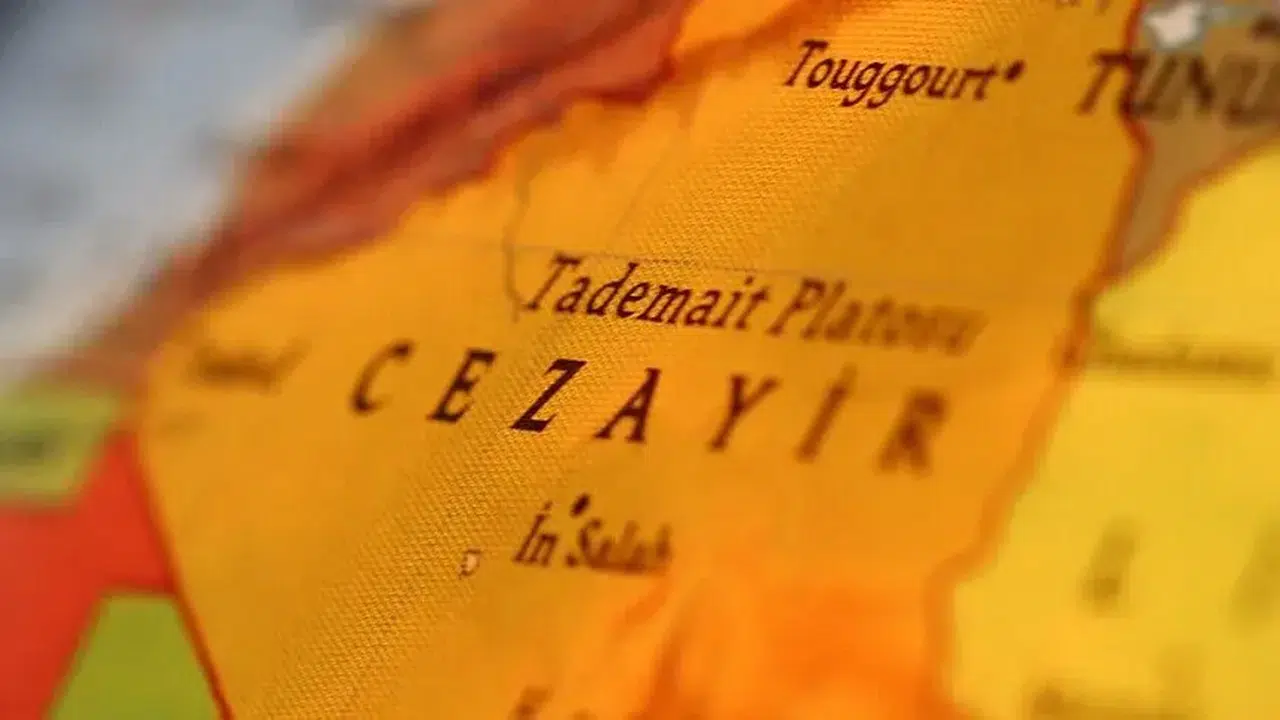 Cezayir, Birleşik Arap Emirlikleri İle ilişkilerini tamamen bitirdi
