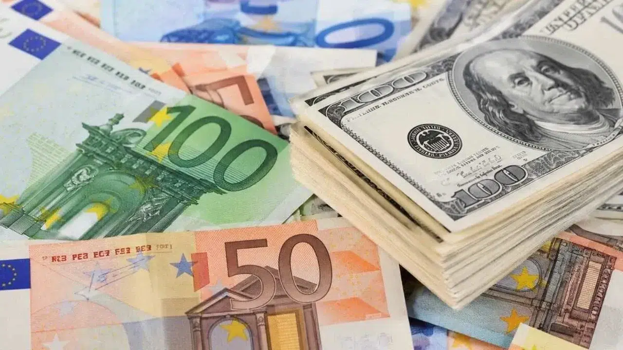 Döviz kurlarında son durum: Dolar/TL 48,46 seviyesinde işlem görüyor