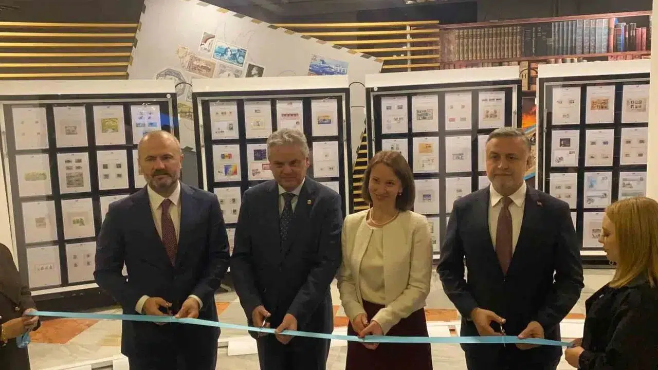 Moldova'nın bağımsızlığının 35. yılı için pul sergisi açıldı