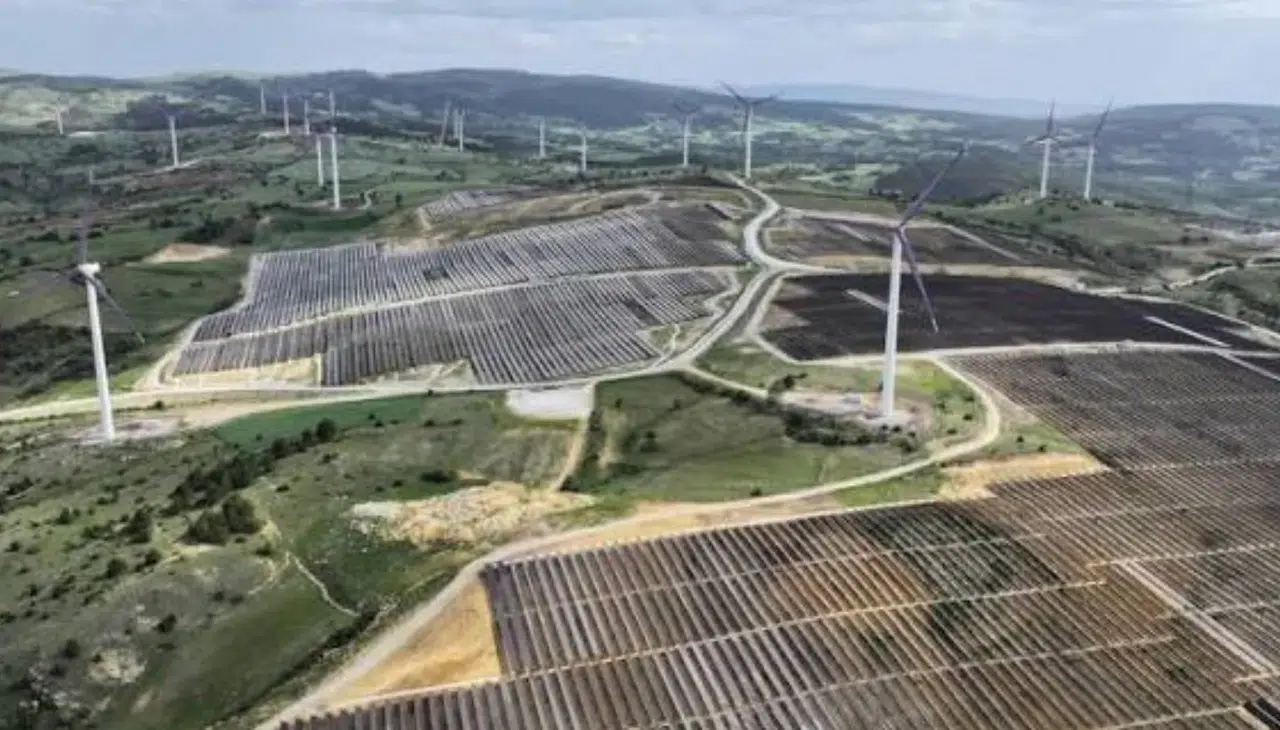 Güneş ve rüzgardan elektrik üretiminde tarihi rekor kırıldı